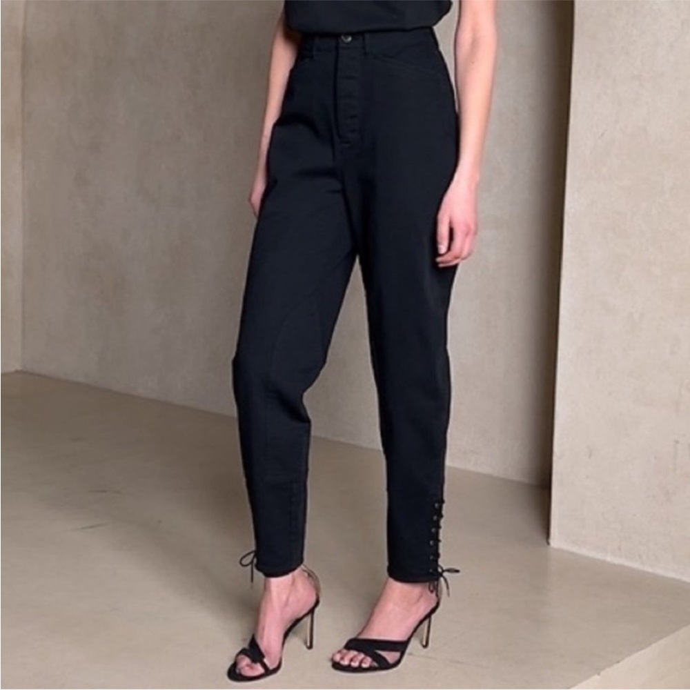 BANANA REPUBLIC NWT! Black The Riding Pant
Size 4